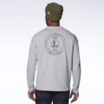 vestir Leatherman camiseta de manga larga con sello de marca gris T44R291 - Leatherman Colombia - Image 2